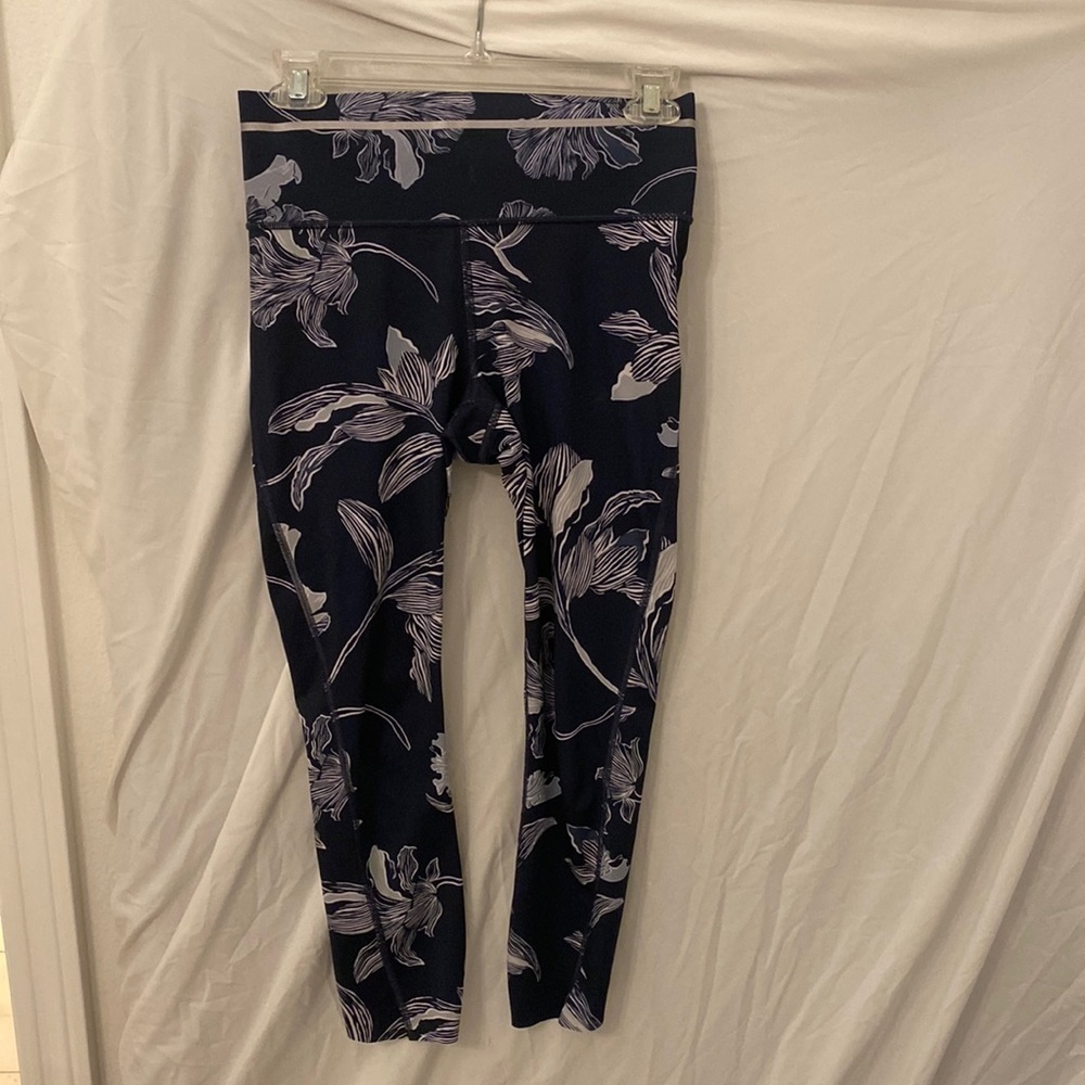 Athleta Crop Leggings Navy Floral Size XS